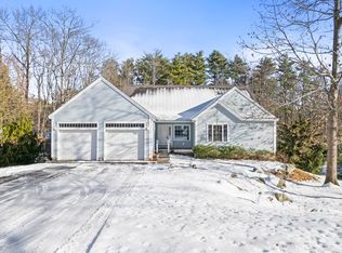 19 Debra Lane, Kittery, ME 03904