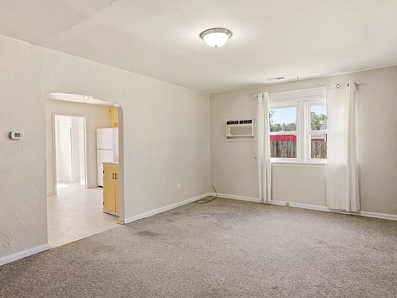 3rd image of 305 Hospital Rd