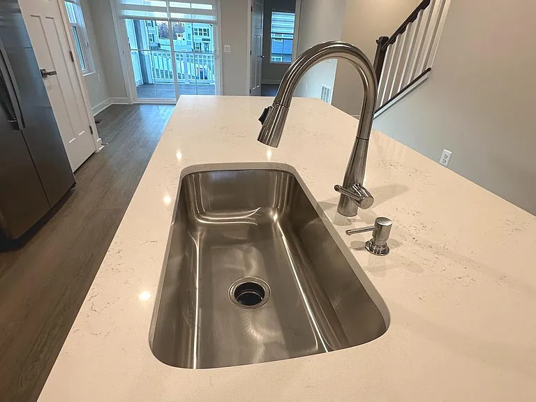 117 Dunster St — Photo 11