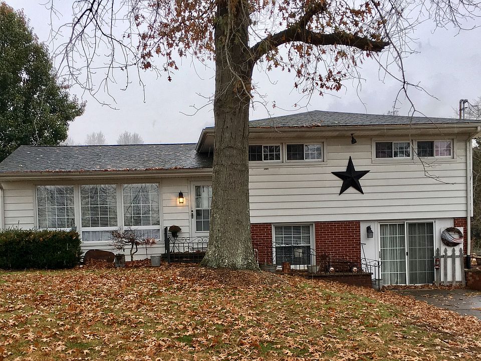 1st image of 1211 Washington Gardens Cir