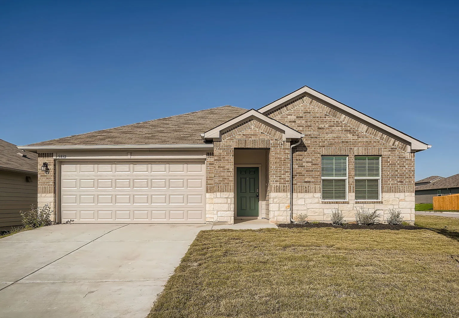 4 bed, 1845 sqft, $2,100 — Photo 1