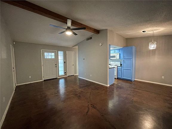 3rd image of 2322 Bitter Creek Dr