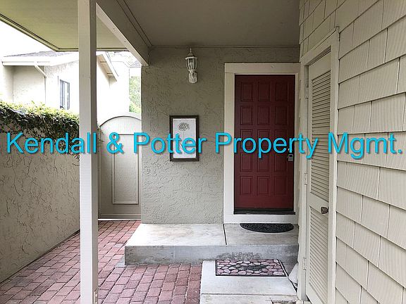 2nd image of 2864 Lindsay Ln