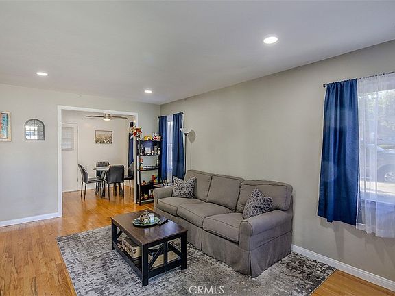 4th image of 630 W Foothill Blvd