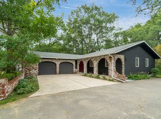 6218 Old Porter Rd, Portage, IN 46368