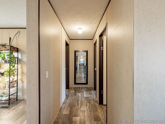 5th image of 38083 W 28th Pl S