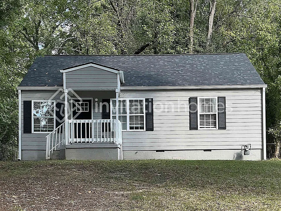 411 Forrest Ridge Dr NW