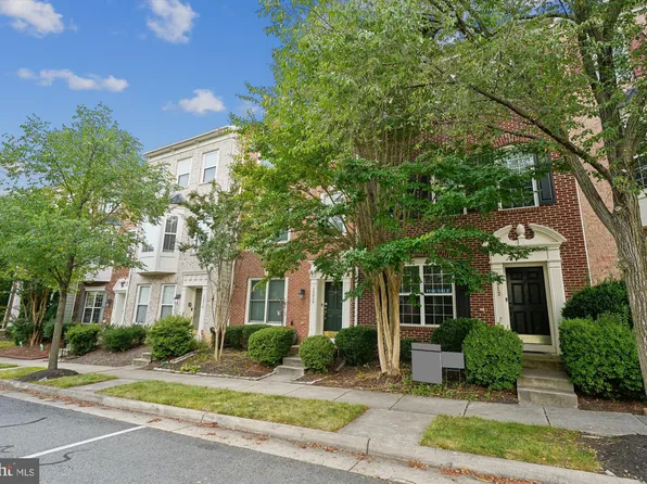 12912 Leatherwood Ln, Woodbridge, VA 22192