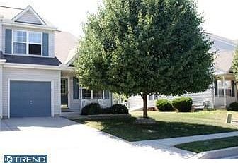 1st image of 610 Warren Dr