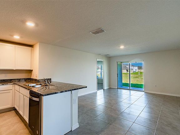 4th image of 649 Sunlit Coral St