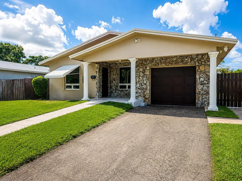 727 SW 5th St