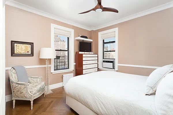 Sold by Stribling | media 22