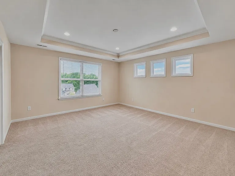 1034 Autumn Crest Ln — Photo 16