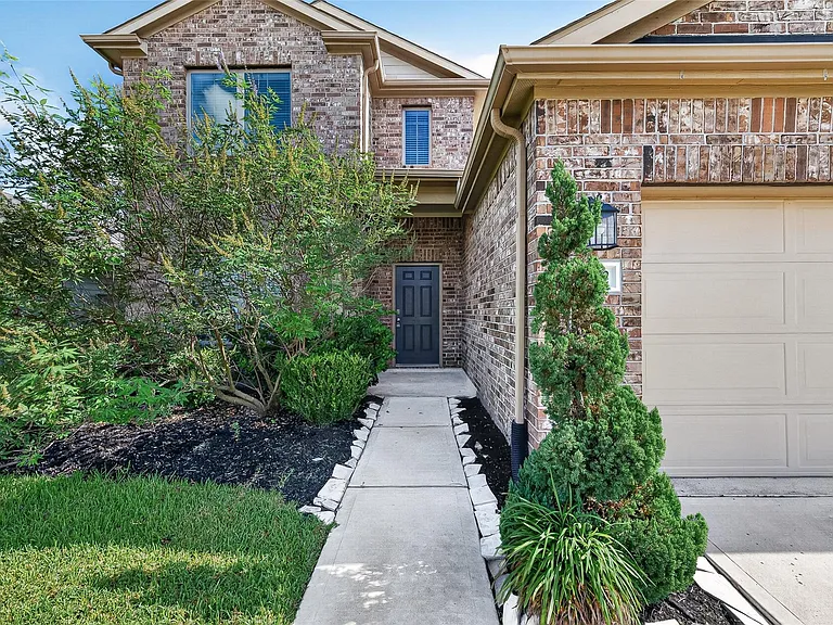 21522 Autumn Summit St — Photo 2