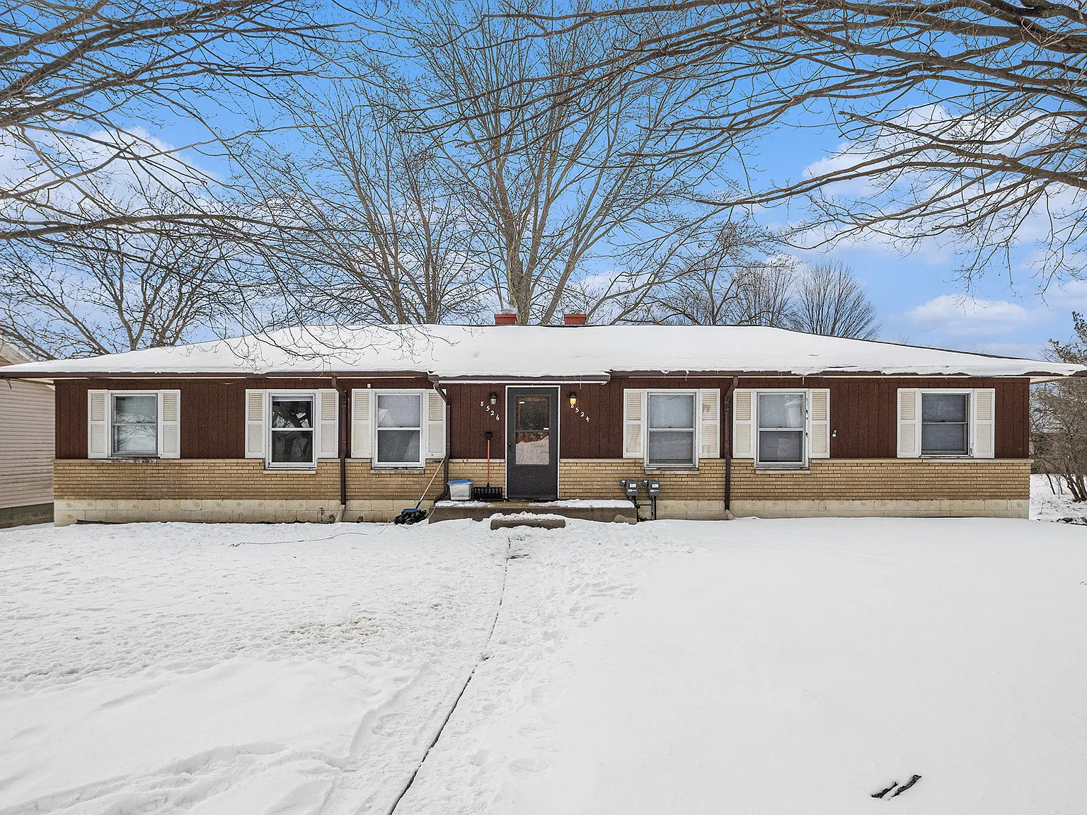 2 bed, 800 sqft, $1,200 — Photo 1