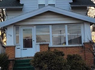 138 Buttonwood Ave, Bowling Green, OH
