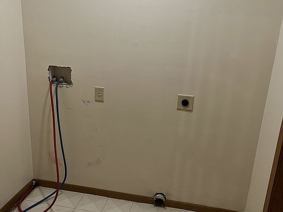 5th image of 524 S 5th St APT 3