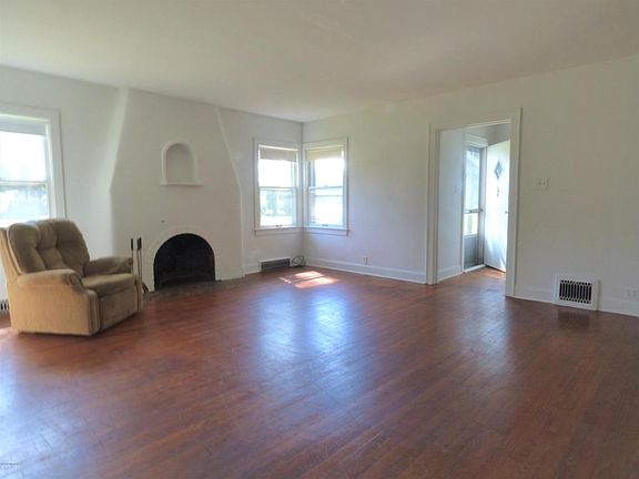 2nd image of 473 E Napier Ave