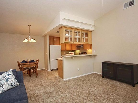 3rd image of 3182 Woods Cir