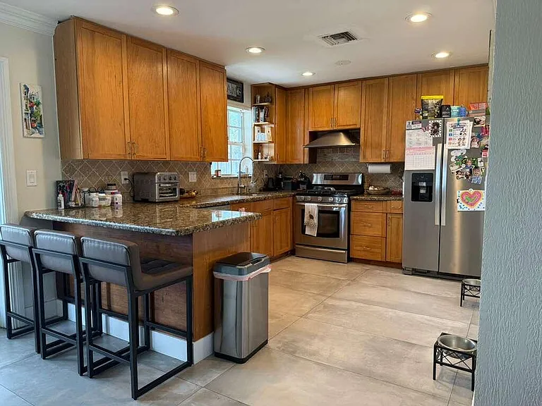 1520 NE 35th St #1520 — Photo 16