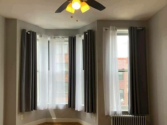 2nd image of 734 Humboldt St APT 2R