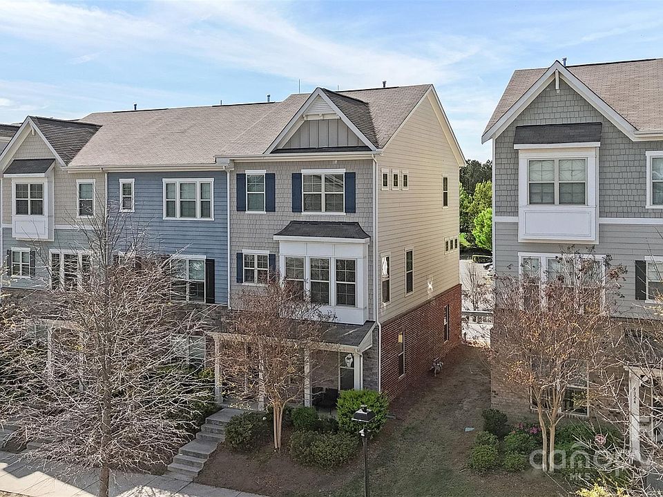 1st image of 9330 Ainslie Downs St