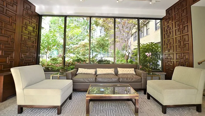 Rented by Manhattan Realty Group | media 6