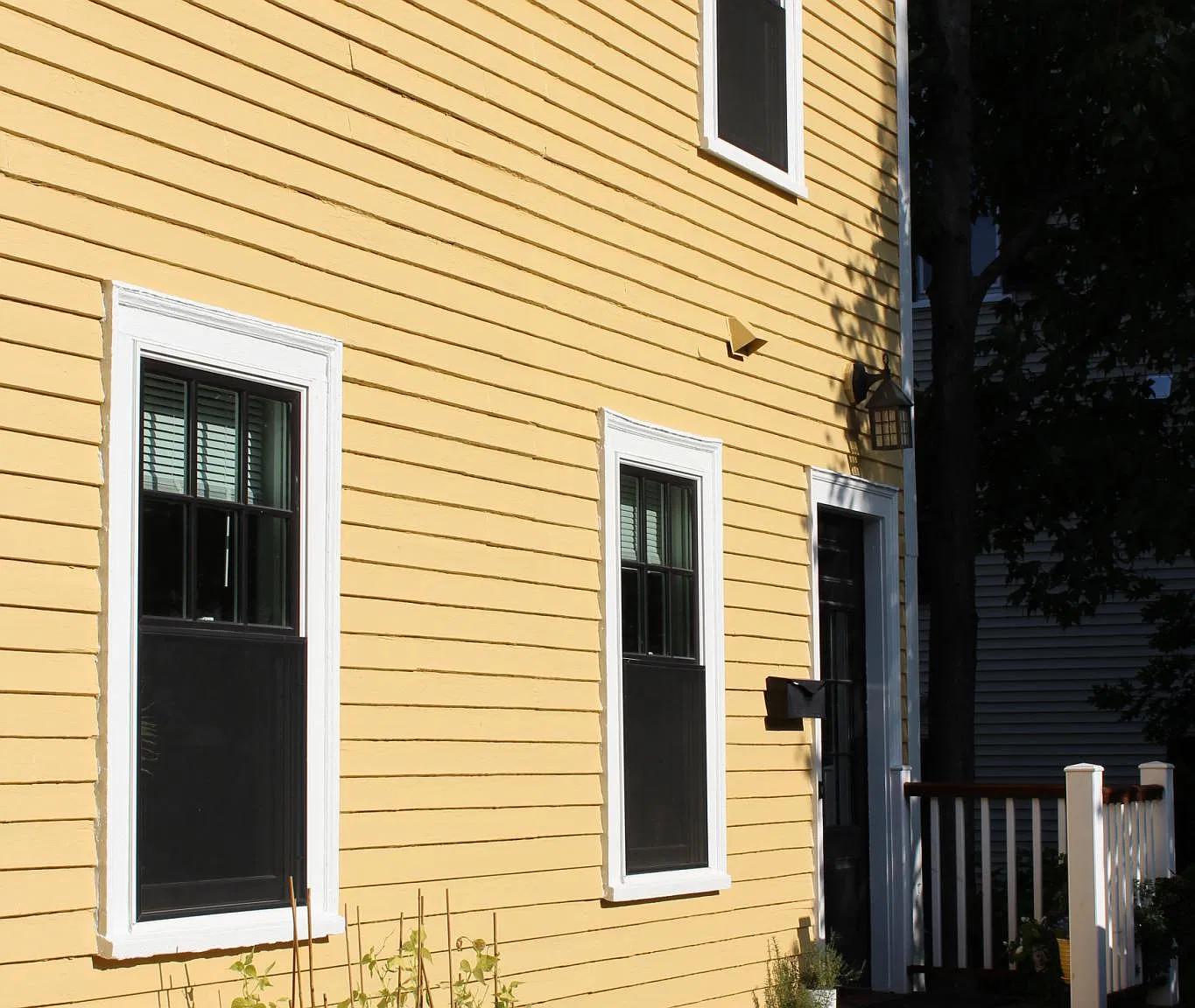 4 bed, 1.5 bath, 2035 sqft, $5,250 — Photo 3