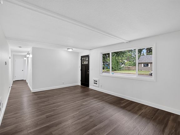 5th image of 8405 NE 149th Ave