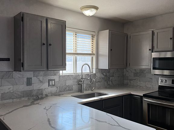 4th image of 6353 W Milden Cir
