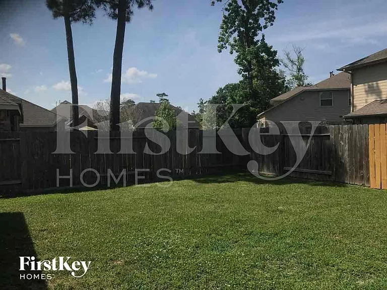 14623 Castle Cove Ln — Photo 24