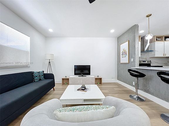 4th image of 515 Monaco Park #515-K