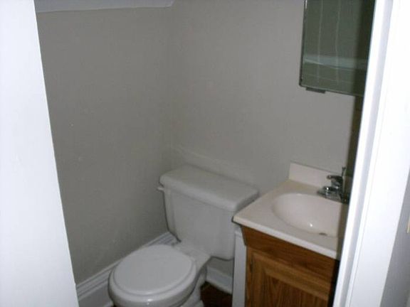2nd image of 1335 23rd Ave