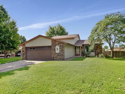 231 N Commanche Dr, Kechi, KS, 67067
