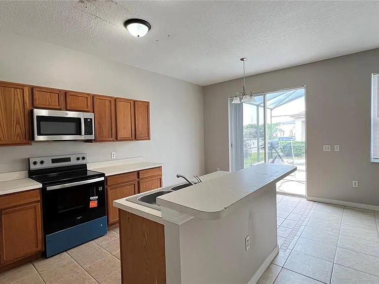 318 Sand Ridge Dr — Photo 21