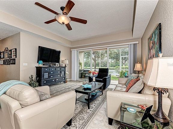 4th image of 7208 Fountain Palm Cir