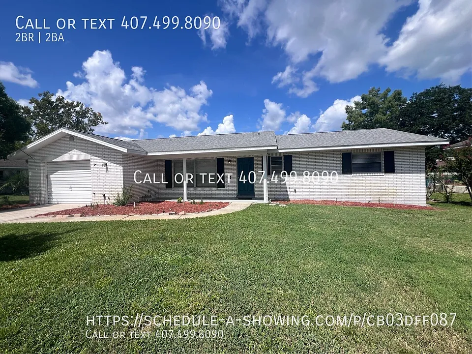 34 Wisteria Dr