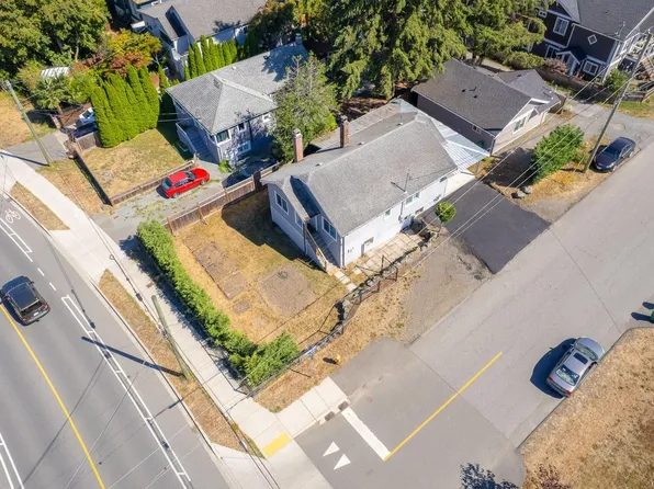15 4th St, Nanaimo, BC V9R 1S6