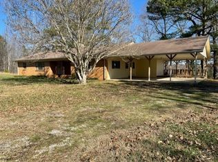 2235 Ephesus Church Rd, Hollow Rock, TN 38342