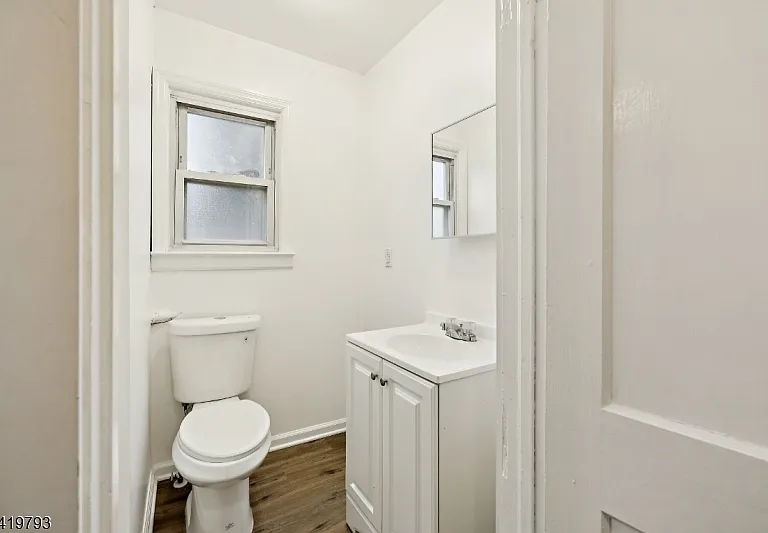 289 Hilton Ave — Photo 12