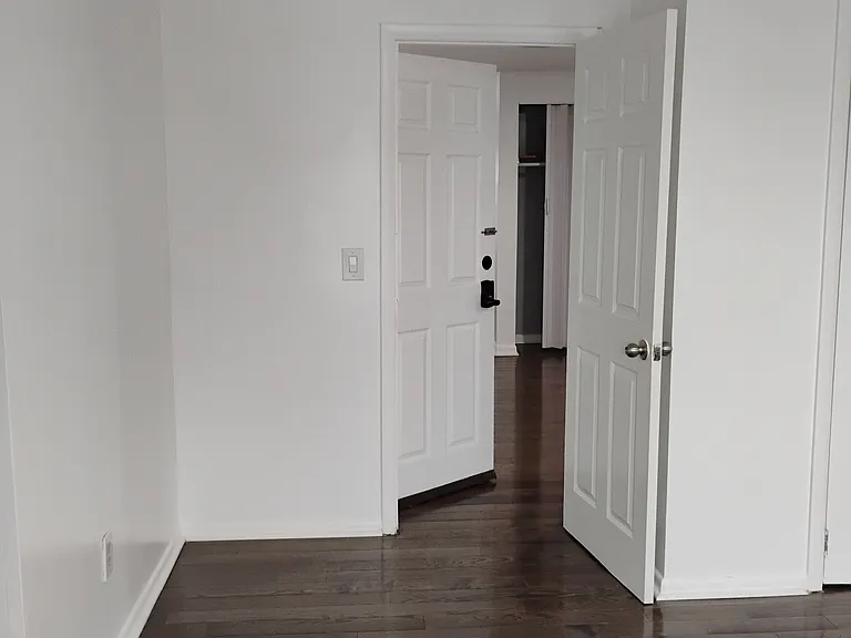 497 Tremont Ave #3 — Photo 10