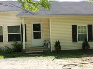 12133 Caneyville Rd, Morgantown, KY 42261