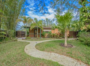 174 Orange Ave N, Saint Petersburg, FL 33710