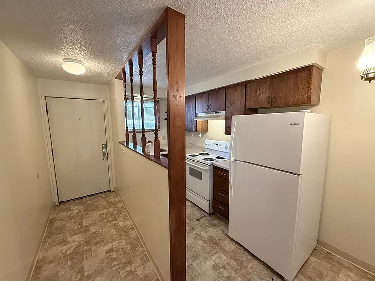 1250 SW E Ave — Photo 9
