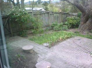 5623 Fallen Apple Ln, Forestville, CA 95436
