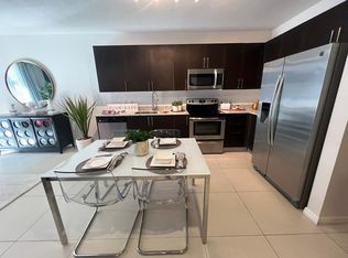 6785 SW 21st St #S2, Miami, FL 33155