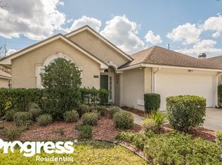1667 Rustling Dr, Fleming Island, FL 32003
