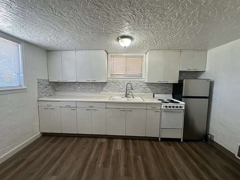 1111 Strand Pl #A — Photo 12