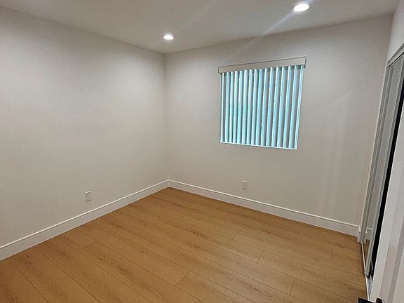 4th image of 5526 1/2 S Wilton Pl
