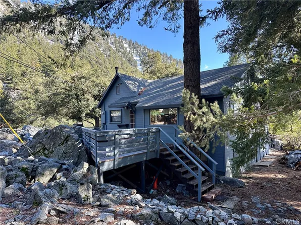 13 San Antonio Falls Rd, Mt Baldy, CA 91759